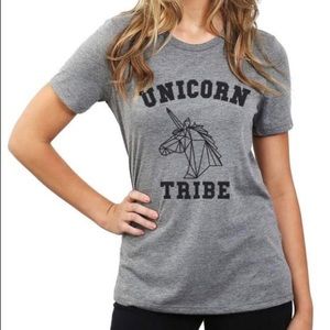 Sz M Grey Crewneck Unicorn Relaxed Fit T-Shirt